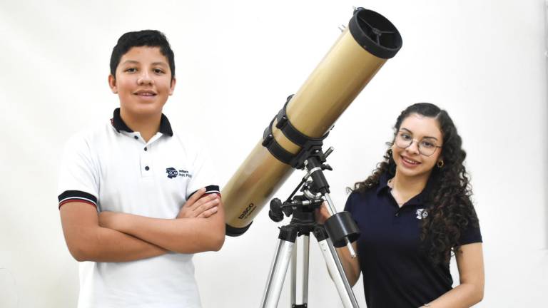 Emiliano Quintero y Andrea Ríos logran el tercer y segundo lugar en la Olimpiada Nacional de Astronomía.
