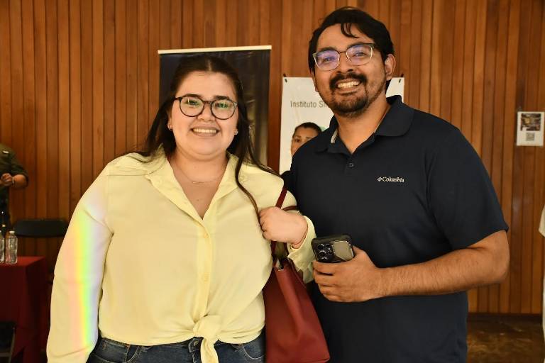 Vibran sinaloenses en el inicio de los festejos del 50 aniversario del Isic