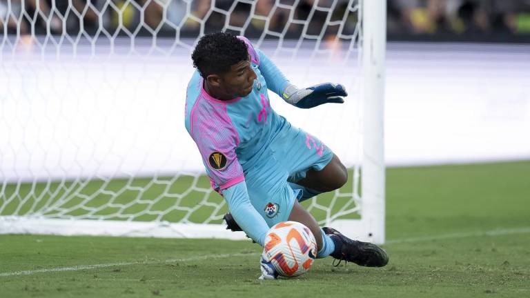 Orlando Mosquera fue la figura panameña.