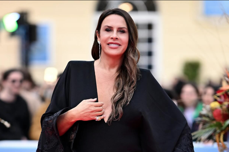 Regresará Karla Sofía Gascón a la pantalla grande en thriller psicológico