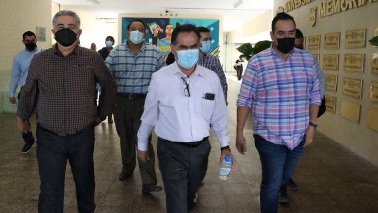 El Rector de la Universidad Autónoma de Sinaloa, doctor Jesús Madueña Molina, encabezó un recorrido de supervisión.