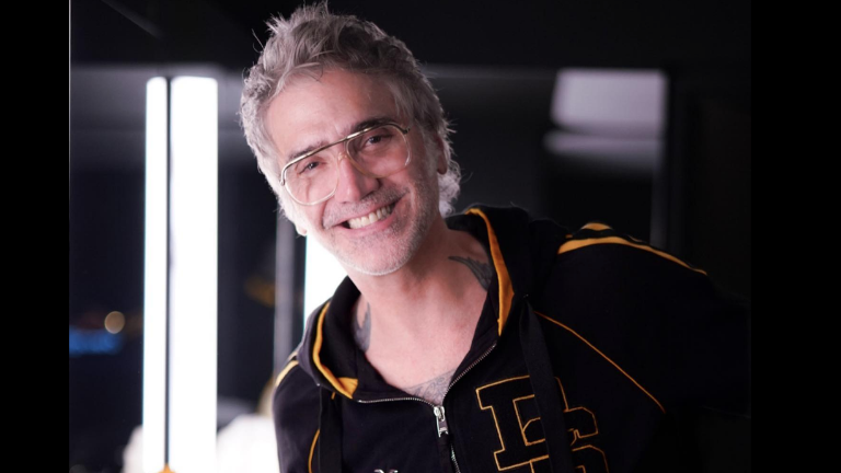 Alejandro Fernández cambia