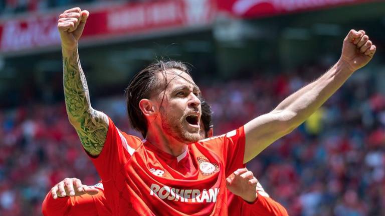 El sinaloense Jesús Angulo marca el tercer gol del Toluca.