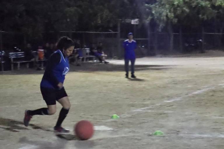 Warriors de Cañadas triunfa en el juego inaugural del primer Torneo de Futbeis de Convivencia 2025