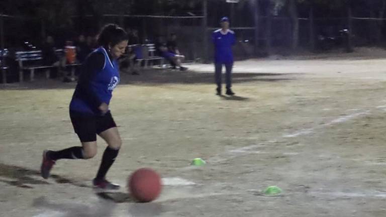 Ocho equipos participan en el torneo.