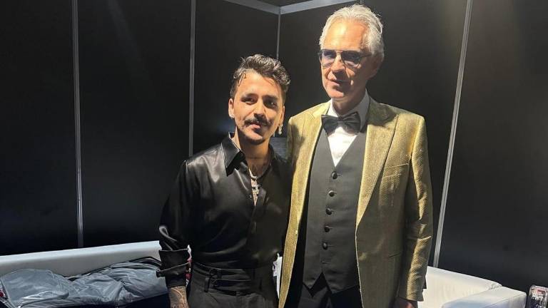 Christian Nodal cantará al lado del tenor Andrea Bocelli en el festejo de su 30 aniversario de su carrera artística.