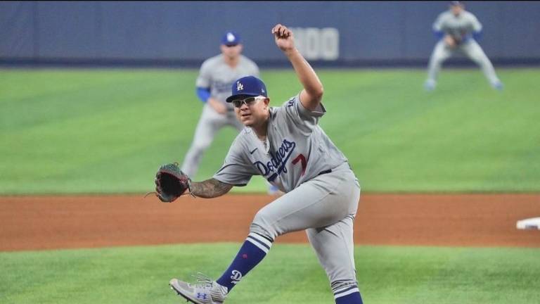Julio Urías sigue en modo Cy Young.