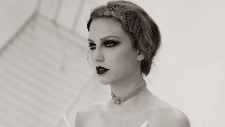 Taylor Swift.
