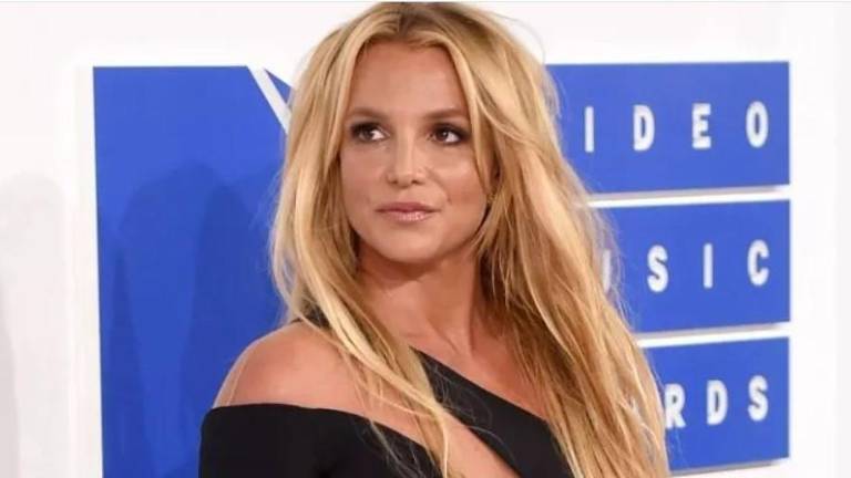 Britney Spears se recupera de quemaduras en su rostro.