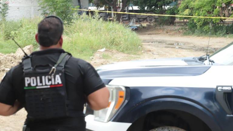 Un motociclista falleció tras impactarse contra una estructura metálica en la colonia Emiliano Zapata.