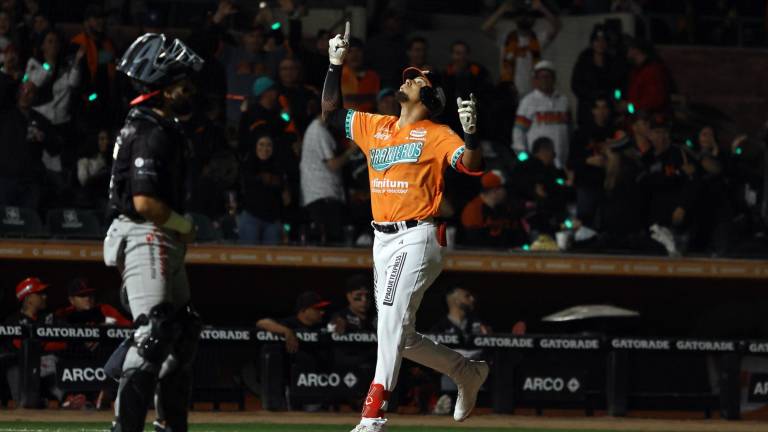 Aaron Altherr descargó jonrón de tres carreras que le bajó la guardia a Venados de Mazatlán en el Juego 1 de la final de la LMP.