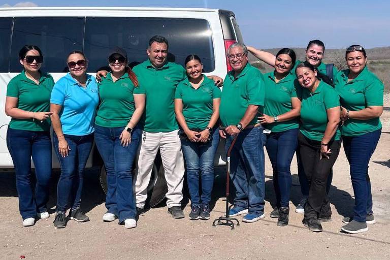 Fundación Letty Coppel entrega apoyo a habitantes de la comunidad Monte Sinaí