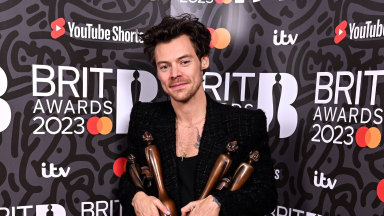 Harry Styles triunfa en cuatro categorías