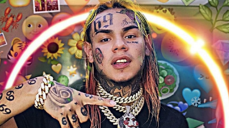 Tekashi 6ix9ine se encuentra prófugo.