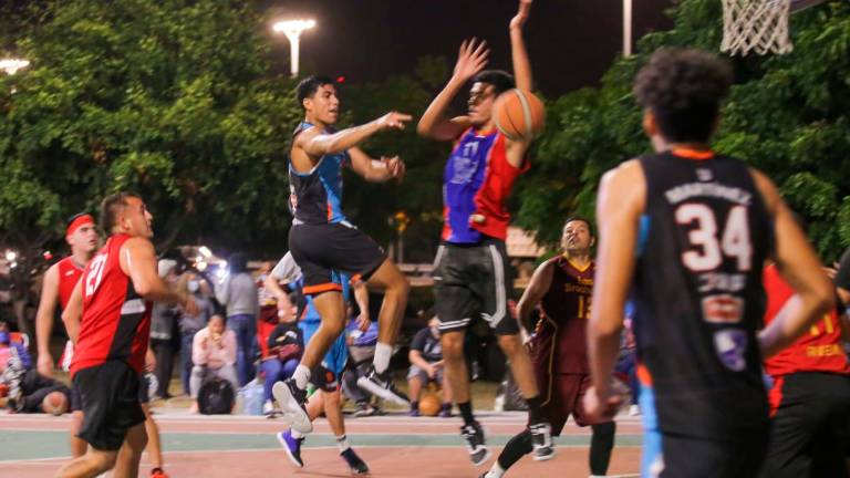 Los equipos de Delfines están teniendo buen torneo.