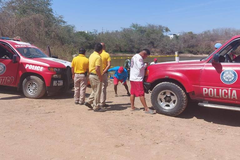 Rescatan cuerpo del hombre ahogado en una laguna de Mazatlán