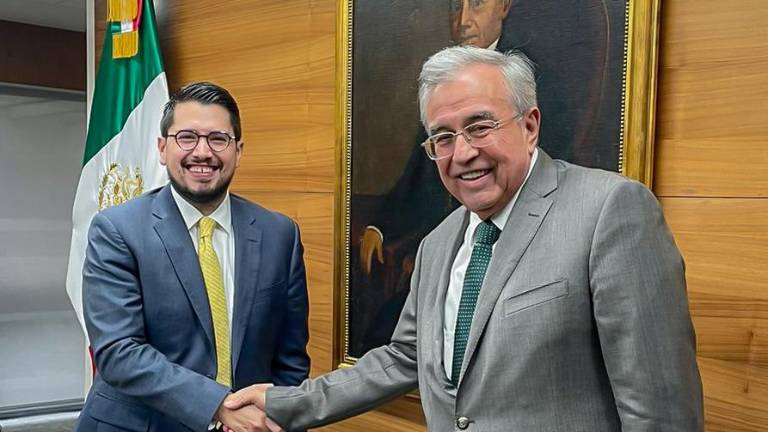 Rubén Rocha Moya junto a Carlos Martínez Velázquez, Director General del Infonavit.
