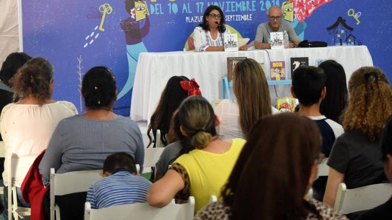 La Feria del Libro de Los Mochis se lleva a cabo tradicionalmente, durante el mes de noviembre.
