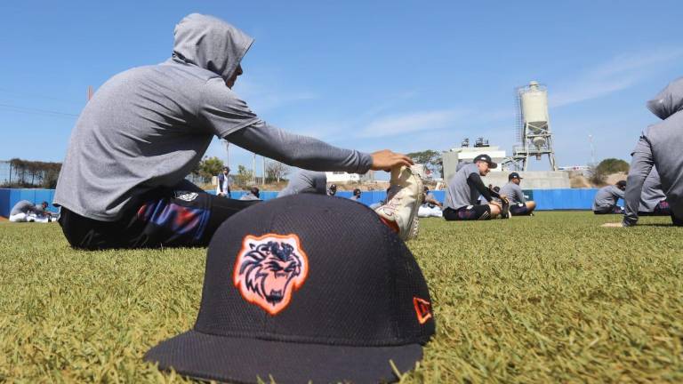 Los Tigres de Quintana Roo trabajaron por cuarto día consecutivo en Mazatlán.