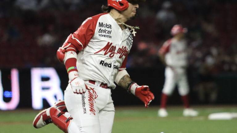Ramiro Peña está con su buena temporada en el verano con Sultanes de Monterrey.