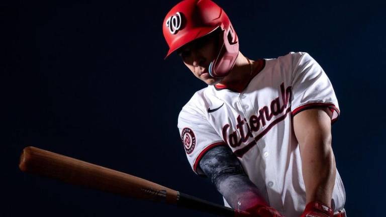 Joey Meneses va por un gran año en Grandes Ligas.