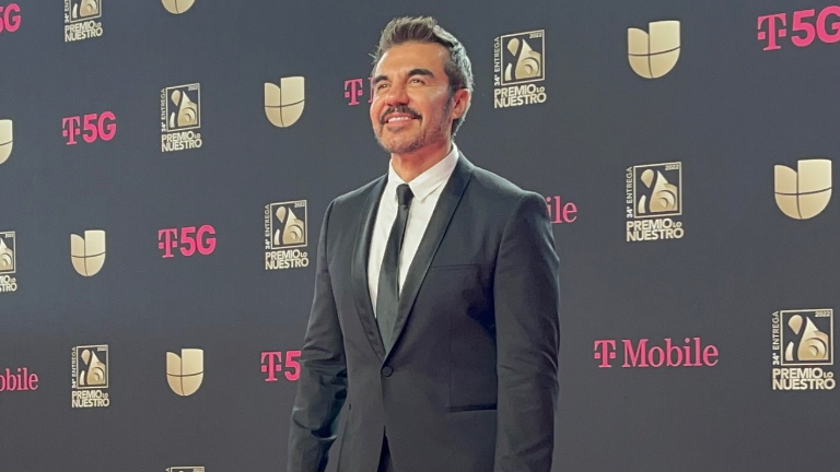 Adrián Uribe