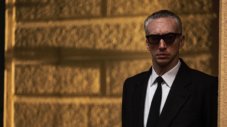 Adam Driver protagoniza el filme Ferrari.