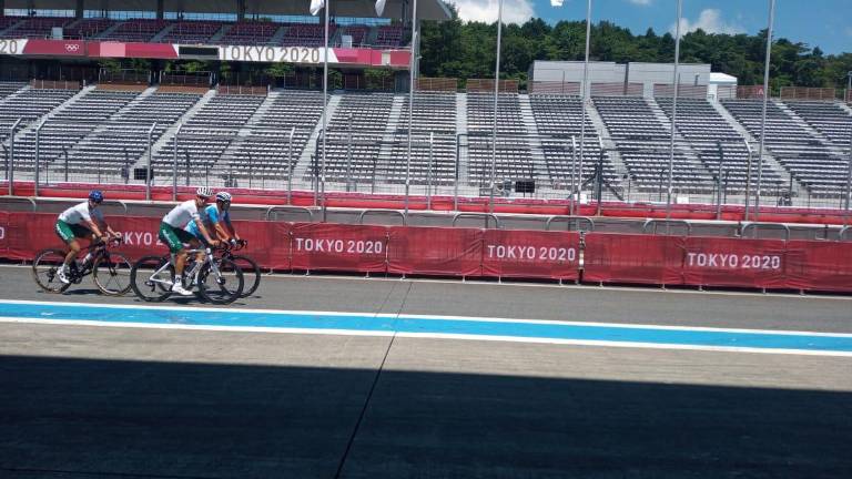 Los ciclistas mexicanos entrenan en Fuji.