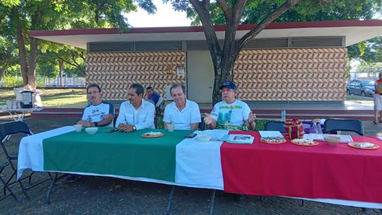 Conferencia de prensa en torno al Parque Ecológico de Culiacán.