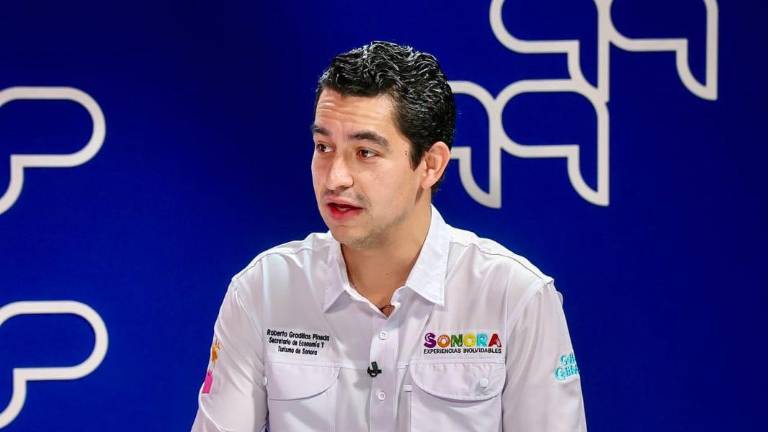 El Secretario de Economía y Turismo de Sonora, Roberto Gradillas, habría sido víctima de un asalto en la Maxipista Mazatlán-Culiacán mientras se dirigía este sábado a un evento culinario en Mazatlán.