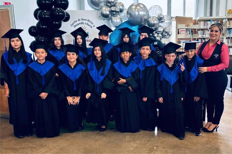 ¡Felicidades graduados!, despide Cadi Las Américas una generación más