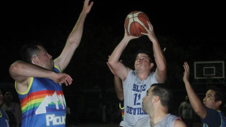 La Liga de Baloncesto de Casa Hogar también tiene como sede los escenarios de Kilómetro Cero y Unidad Juárez.