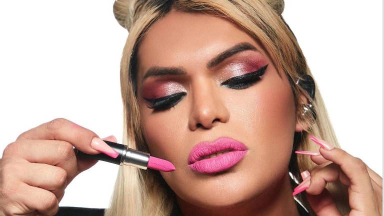 Wendy Guevara es imagen de uno de los productos de Mac Cosmetic.