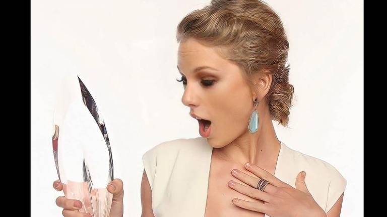 Taylor Swift es la Artista femenina del año.