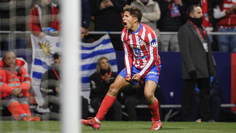 Giuliano Simeone anotó en par de ocasiones para comandar la goleada del Atlético de Madrid.