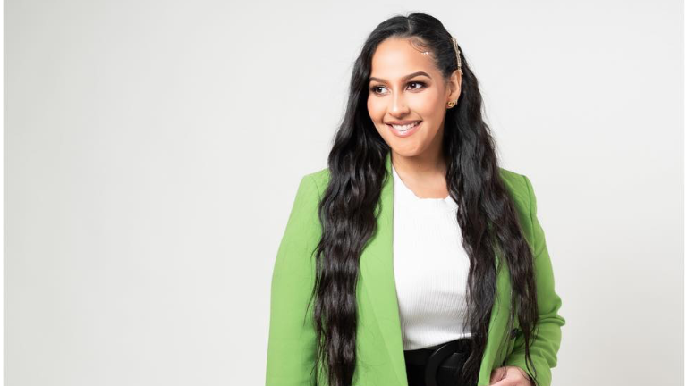 Mariel Colón se lanza como cantante.