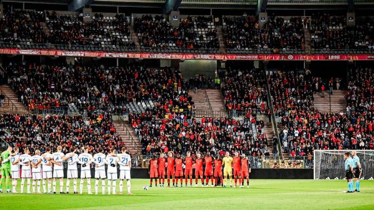El encuentro entre Suecia y Bélgica fue suspendido luego de la muerte a balazos de dos suecos en Bruselas.