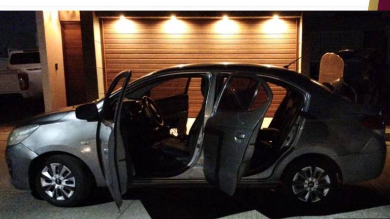 El automóvil fue asegurado y trasladado ante la Fiscalía General del Estado.