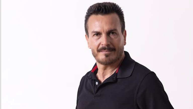 Román Walker invita a los interesados en la actuación a tomar este curso en la Casa del Maquío.