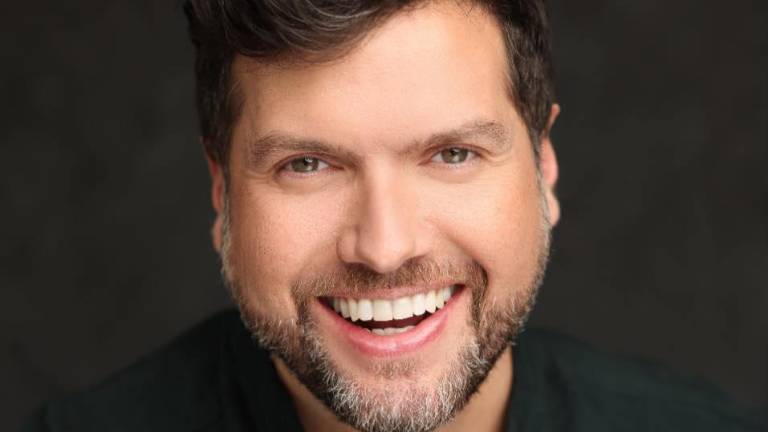 Mauricio Martínez.