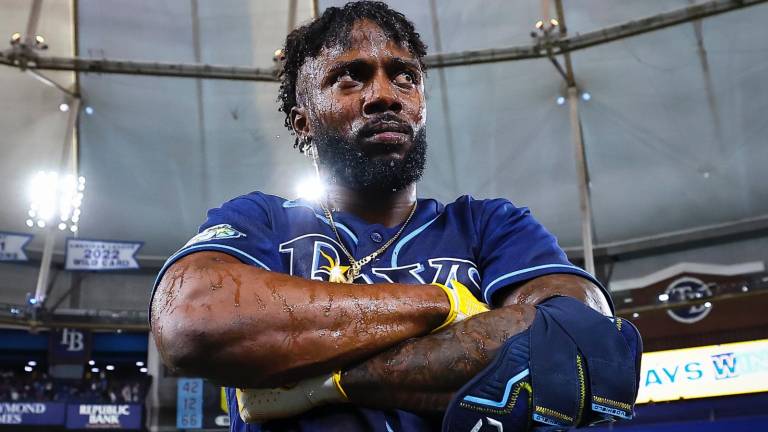 Randy Arozarena le dio el triunfo a los Rays con imparable remolcador en la décima entrada.