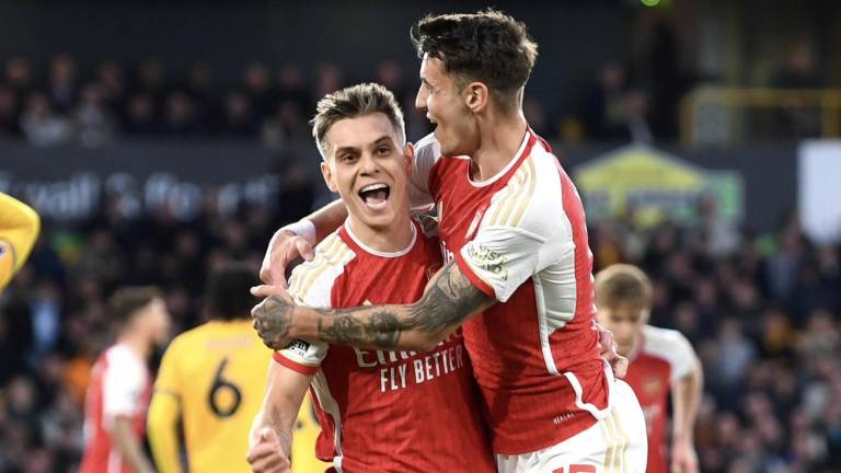 Arsenal no afloja en la carrera por el título de la Premier League.