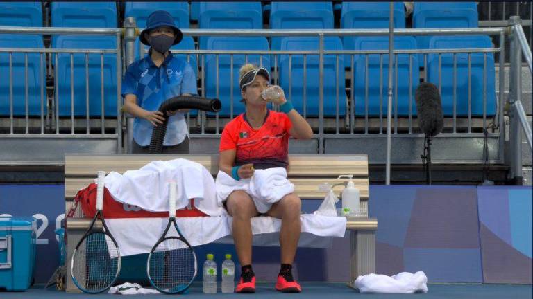 Renata Zarazúa no pudo obtener el triunfo en su debut en la justa olímpica.