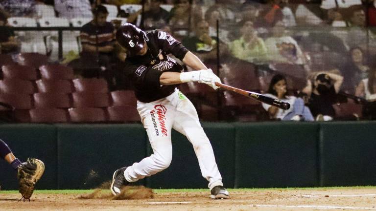 Hansen López debutó el pasado 23 de octubre con Tomateros.
