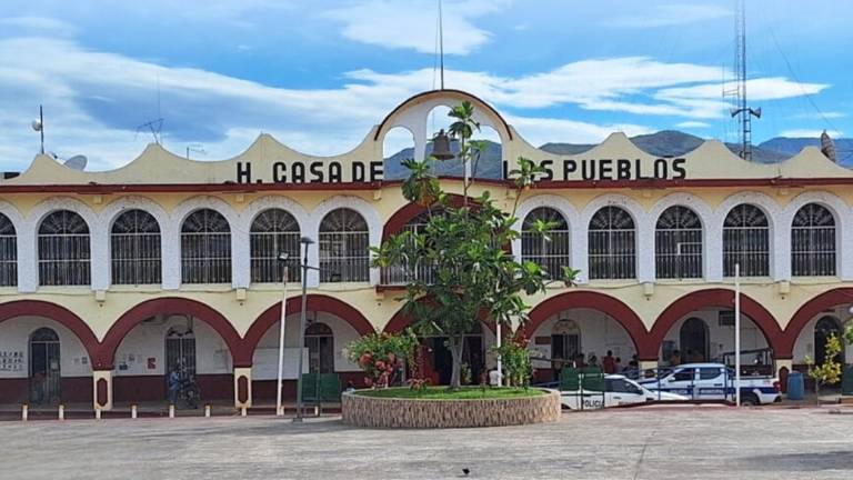 Palacio Municipal de Ayutla de los Libres, en Guerrero.