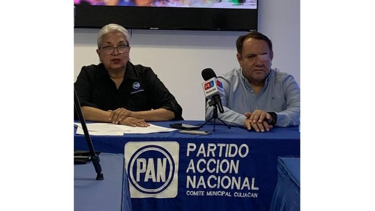 Conferencia del PAN en Culiacán sobre la violencia en Sinaloa.