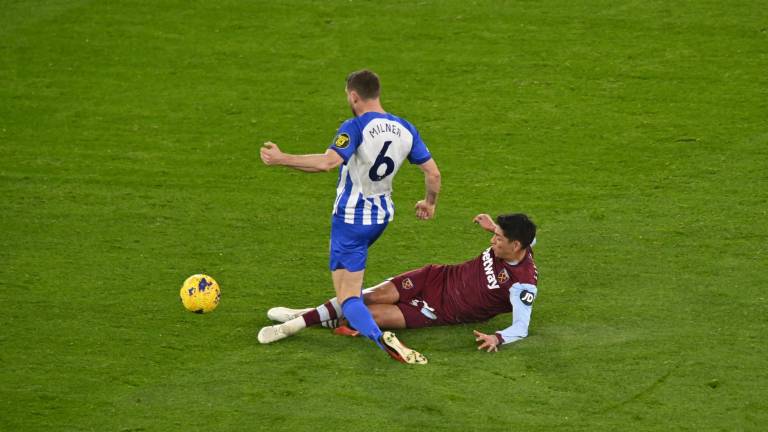 El mexicano Edson Álvarez sumó otra gran actuación para el West Ham, que no pudo pasar del empate.