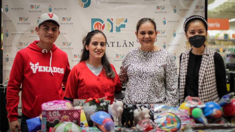 Venados pone su granito de arena para hacer felices a los niños de Mazatlán.