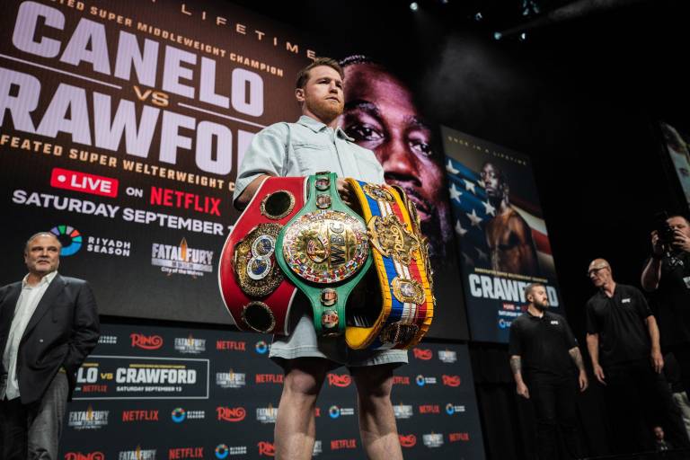 Bob Arum cuestiona el presente de Canelo Álvarez y anticipa su retiro tras contrato con Arabia Saudita