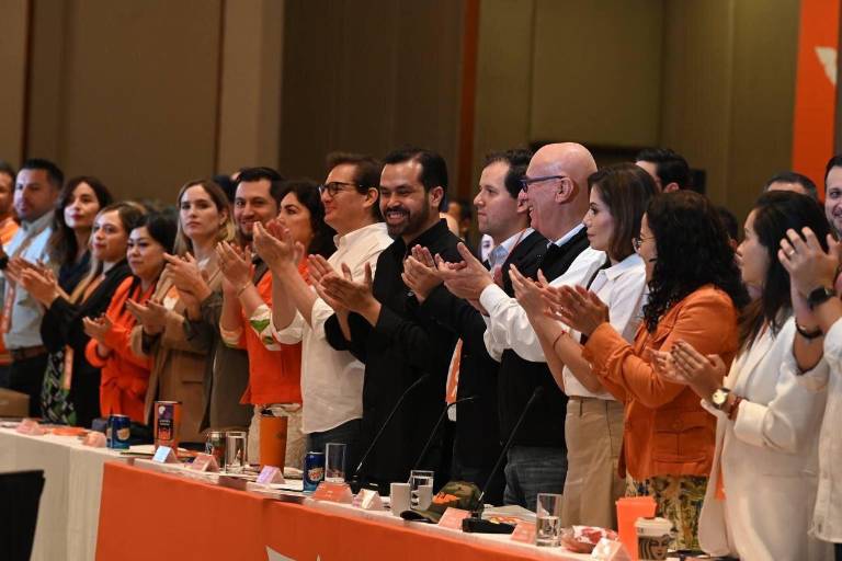 Dante Delgado deja entrever que Ebrard podría inscribirse en proceso interno de MC